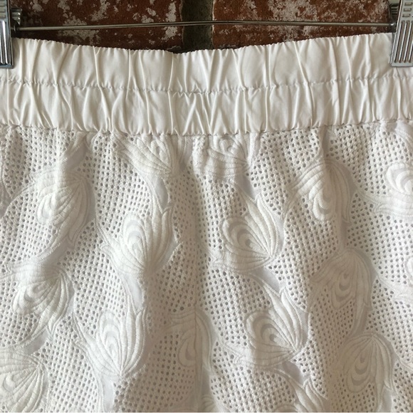 Derek Lam 10 Crosby Eyelet Textured Shorts - Picture 3 of 7